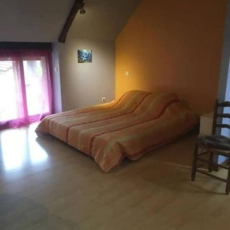 Chambre Chez L'Habitant Rueyres Екстериор снимка