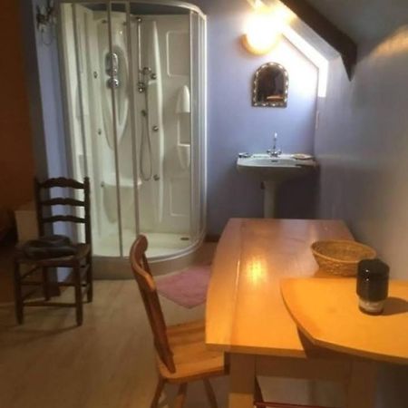 Chambre Chez L'Habitant Rueyres Екстериор снимка