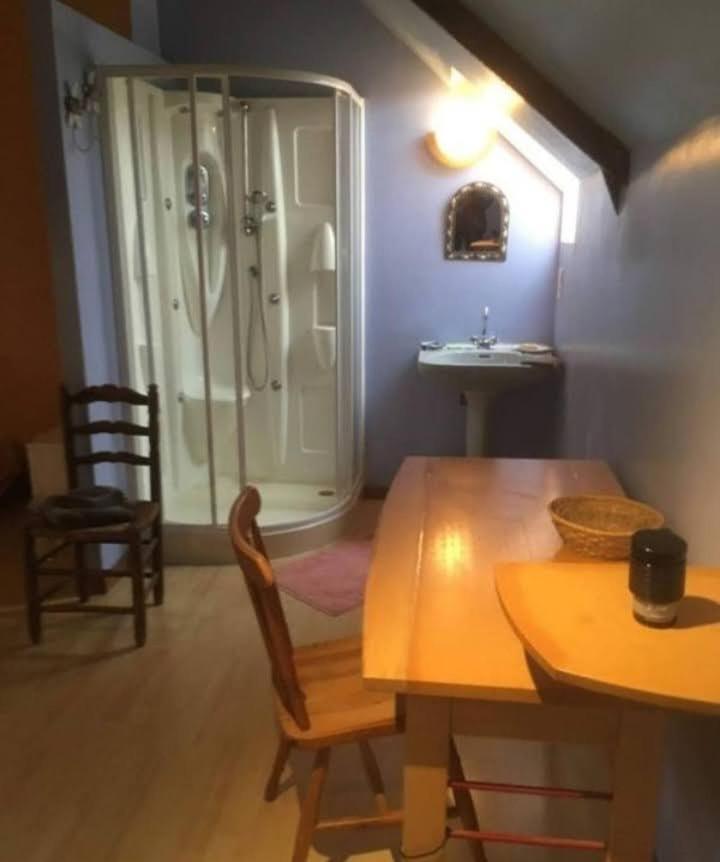 Chambre Chez L'Habitant Rueyres Екстериор снимка